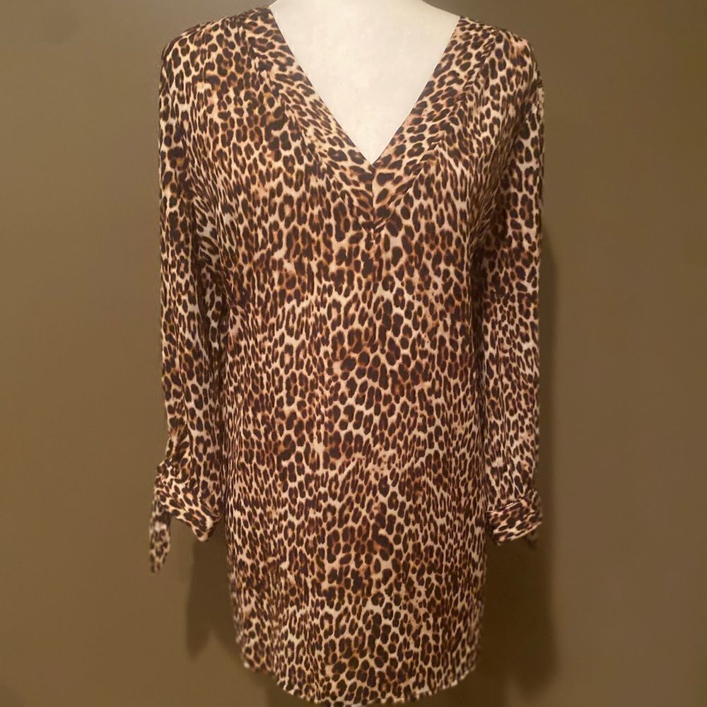 Worthington Leopard Print Top - Picture 2 of 10